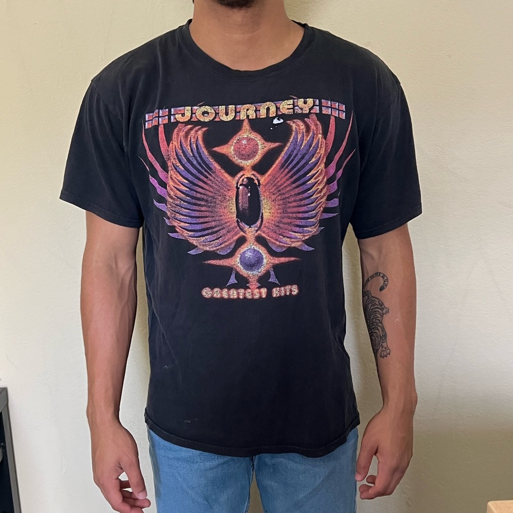 Men’s graphic tee